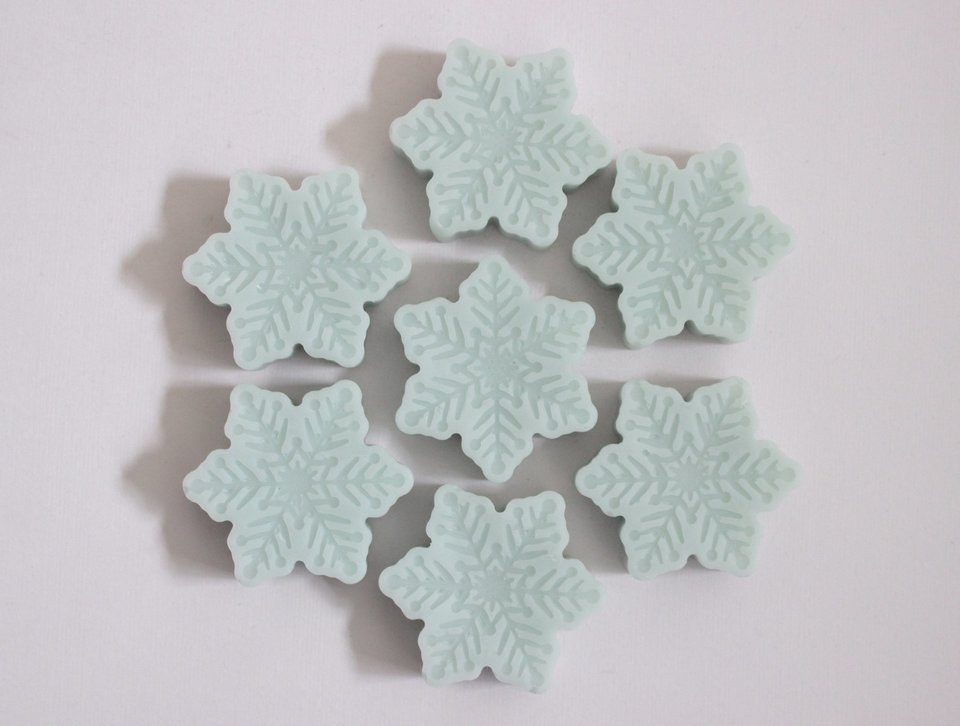 Sweet Mint Snowflake Beeswax Melts